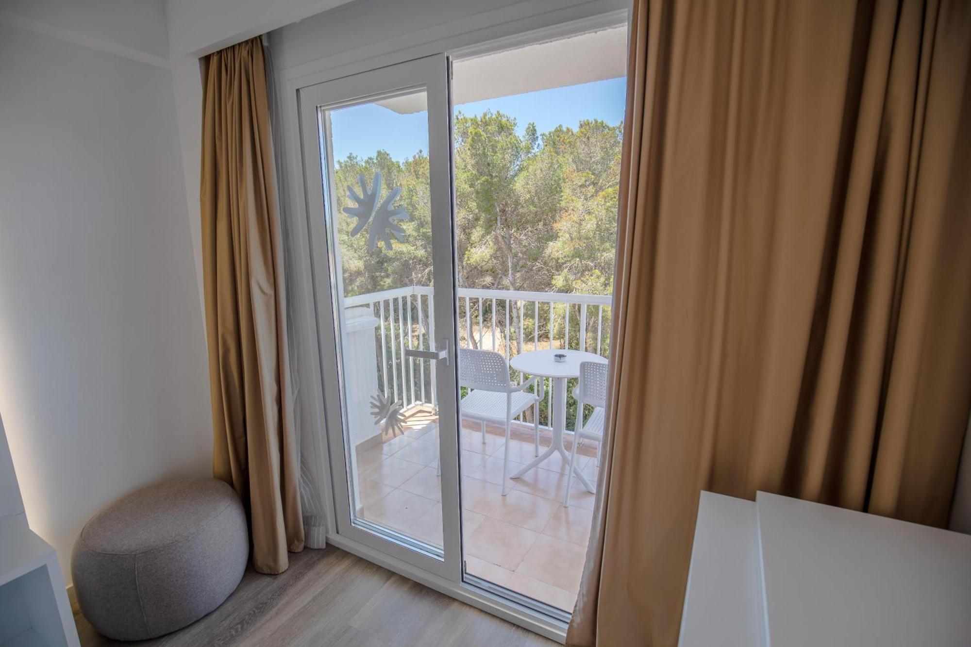 Bq Cala Ratjada (adults Only)