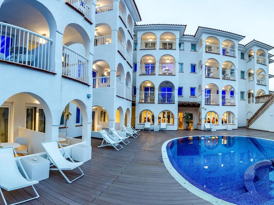 Bq Cala Ratjada (adults Only)