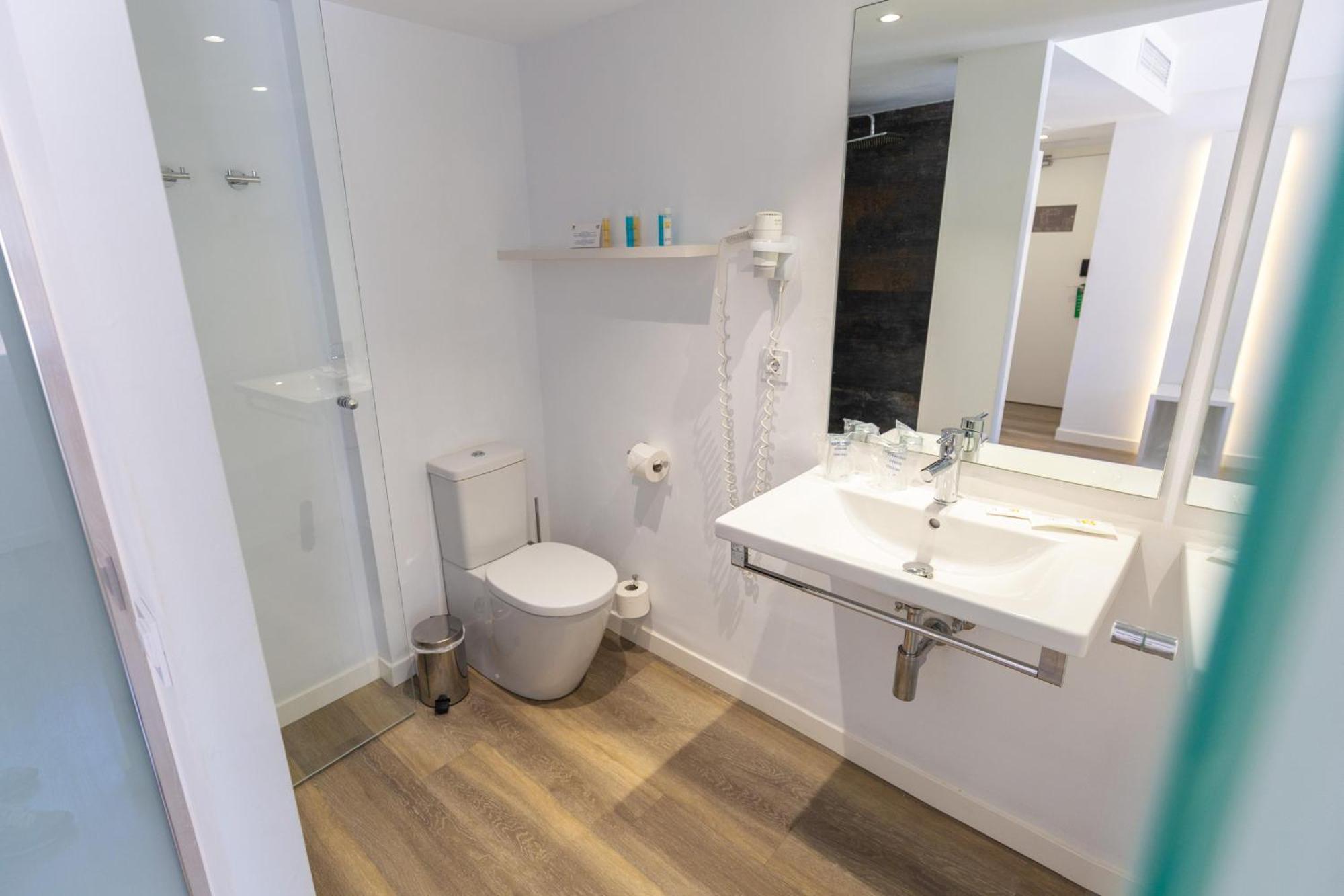 Bq (adults Only) Hotel